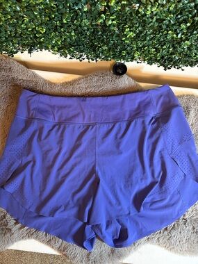 Athleta Purple Women’s Athletic Shorts Size 2X